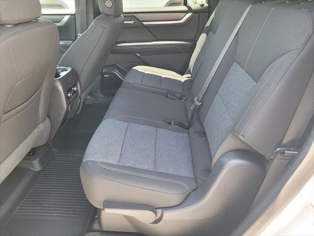 2026 GMC Acadia Elevation AWD