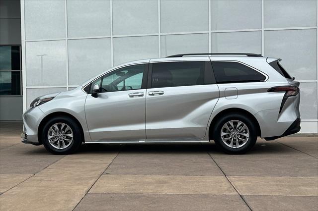 2024 Toyota Sienna XLE