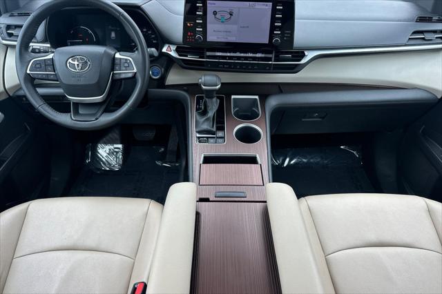 2024 Toyota Sienna XLE