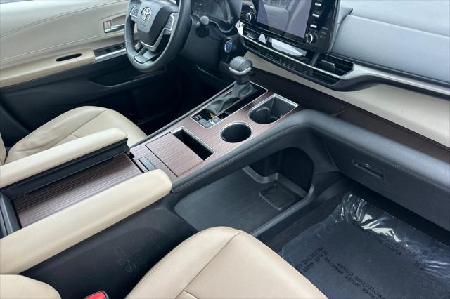 2024 Toyota Sienna XLE