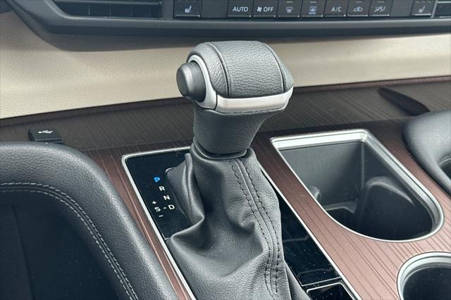 2024 Toyota Sienna XLE