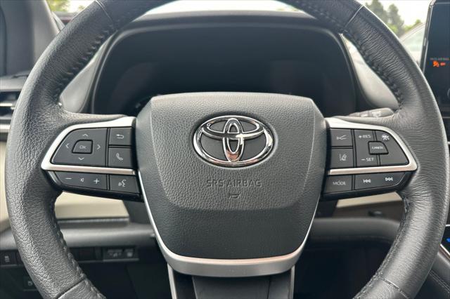 2024 Toyota Sienna XLE
