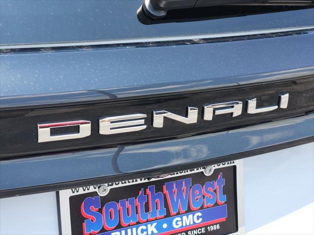 2026 GMC Acadia Denali FWD