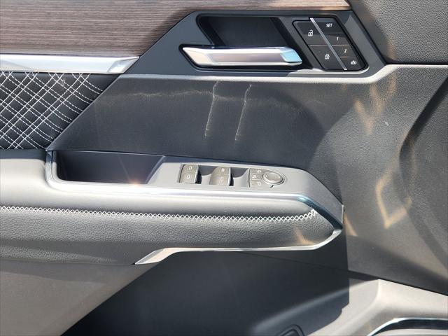 2026 GMC Acadia Denali FWD