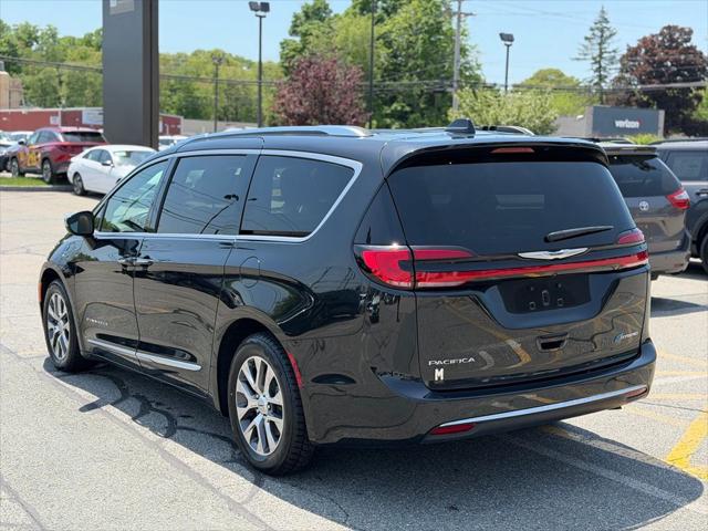 2022 Chrysler Pacifica Hybrid Pinnacle