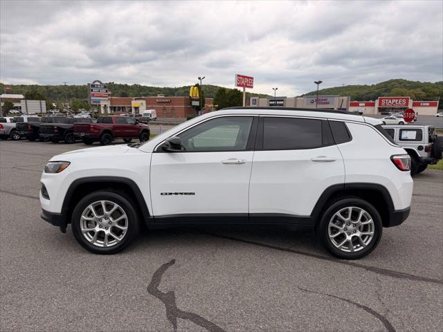 2024 Jeep Compass Latitude Lux FWD