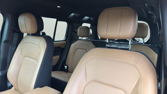 2025 Land Rover Defender 110 P525 V8
