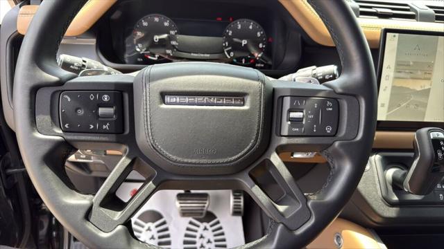 2025 Land Rover Defender 110 P525 V8