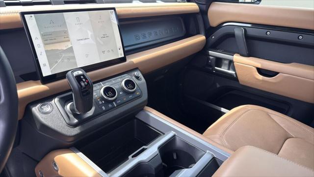 2025 Land Rover Defender 110 P525 V8