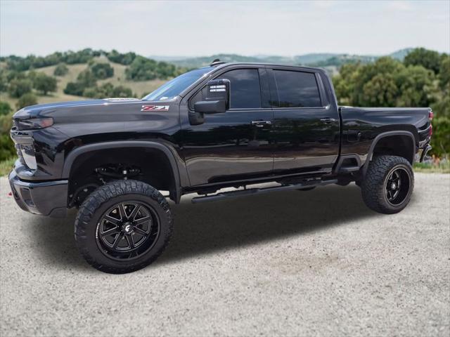 2024 Chevrolet Silverado 2500HD 4WD Crew Cab Standard Bed LT