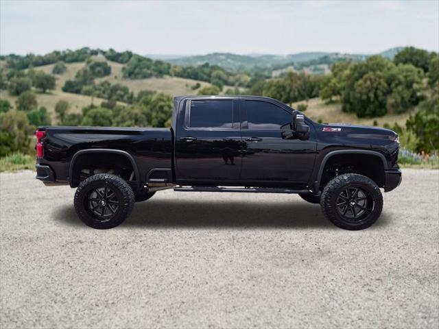 2024 Chevrolet Silverado 2500HD 4WD Crew Cab Standard Bed LT