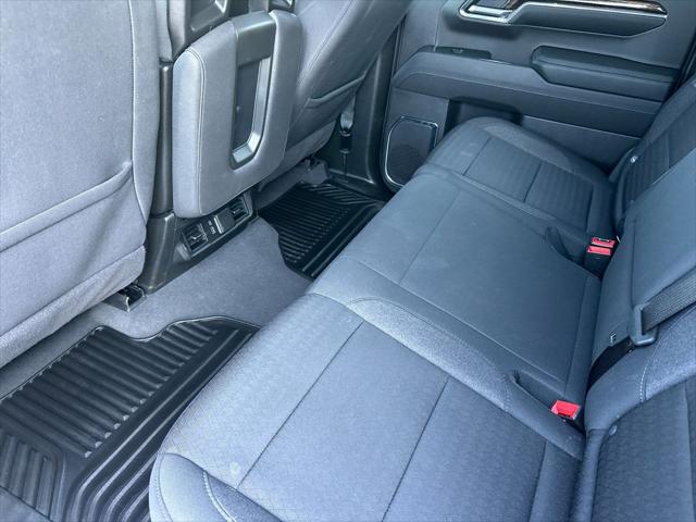 2024 GMC Sierra 1500 4WD Crew Cab Short Box Elevation with 3SB