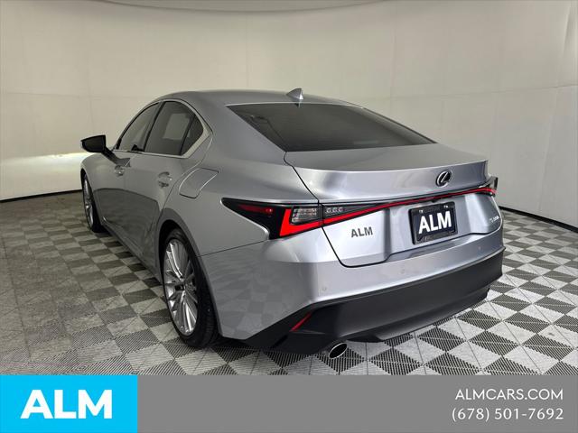 2025 Lexus IS 300 300