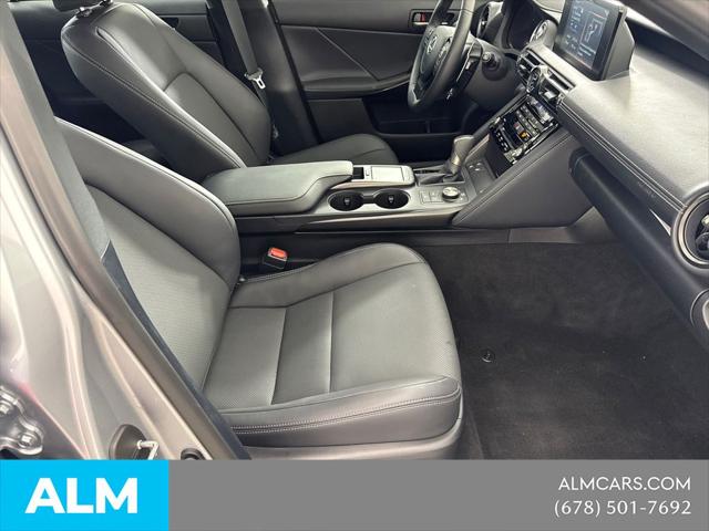 2025 Lexus IS 300 300