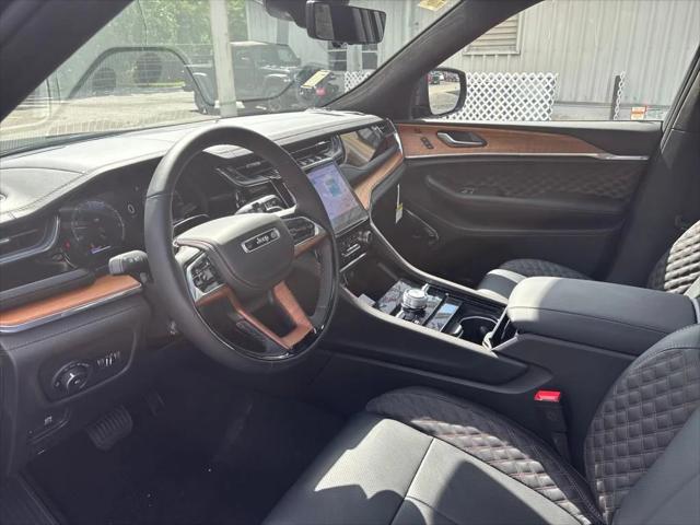 2025 Jeep Grand Cherokee Summit Reserve 4x4