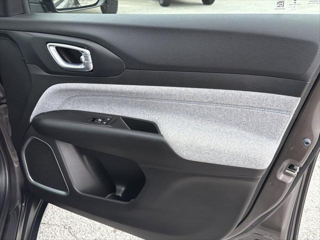 2022 Jeep Compass Latitude FWD