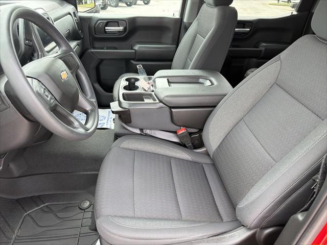 2022 Chevrolet Silverado 1500 4WD Crew Cab Short Bed Custom