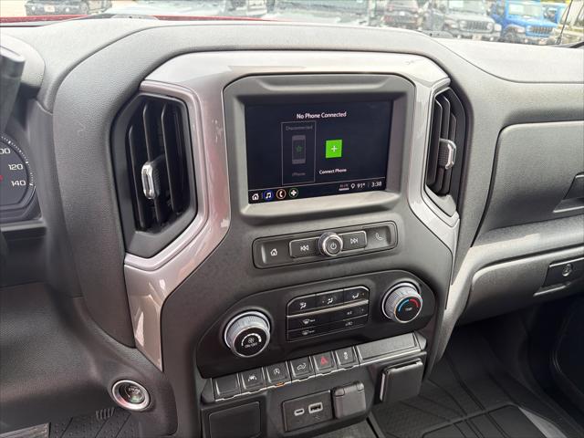 2022 Chevrolet Silverado 1500 4WD Crew Cab Short Bed Custom
