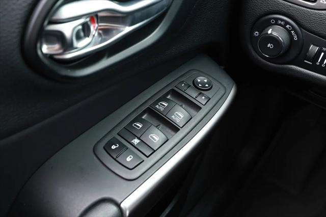 2022 Jeep Cherokee Latitude Lux 4x4