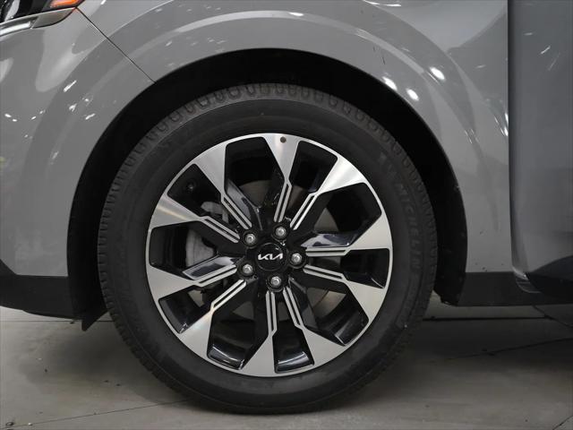 2022 Kia Carnival MPV EX