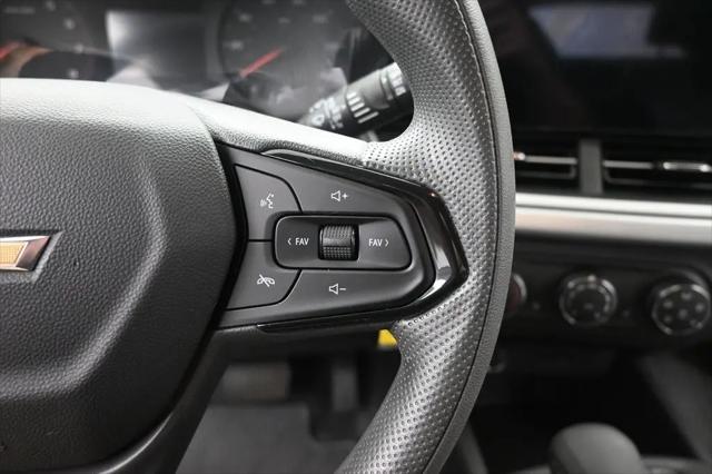 2025 Chevrolet Trax FWD LS