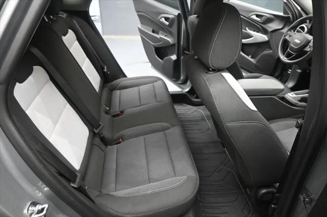 2025 Chevrolet Trax FWD LS