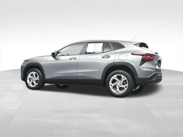 2025 Chevrolet Trax FWD LS