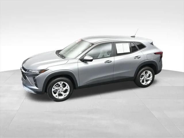 2025 Chevrolet Trax FWD LS