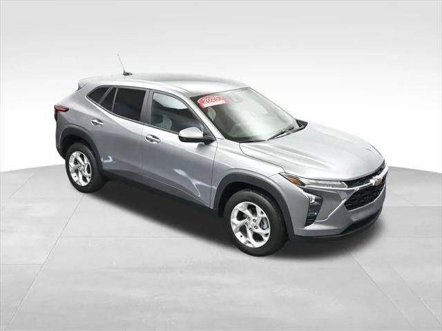 2025 Chevrolet Trax FWD LS