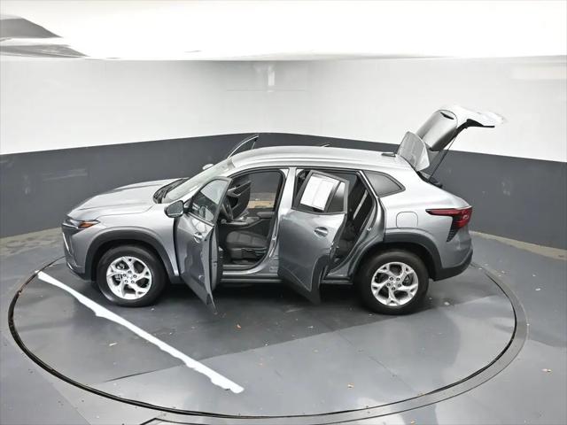 2025 Chevrolet Trax FWD LS