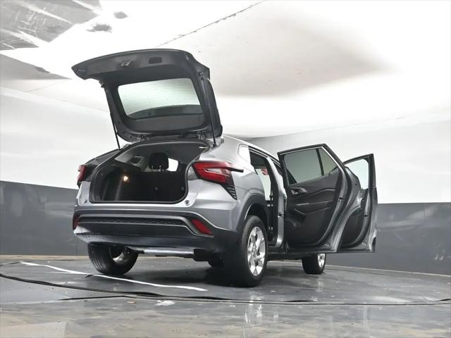 2025 Chevrolet Trax FWD LS