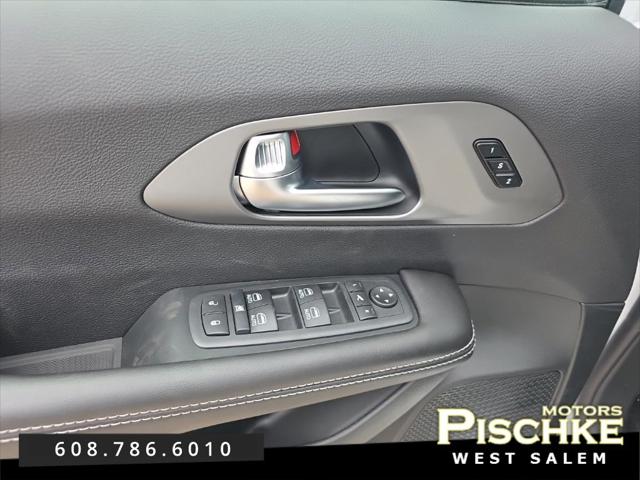 2027 Chrysler Pacifica Limited
