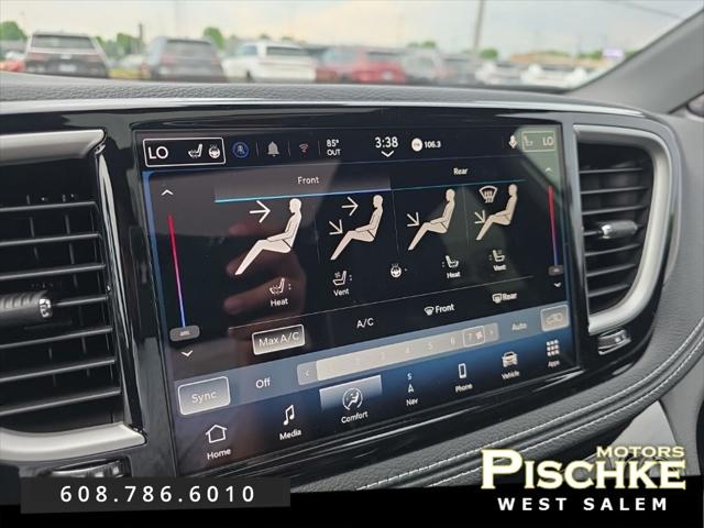 2027 Chrysler Pacifica Limited
