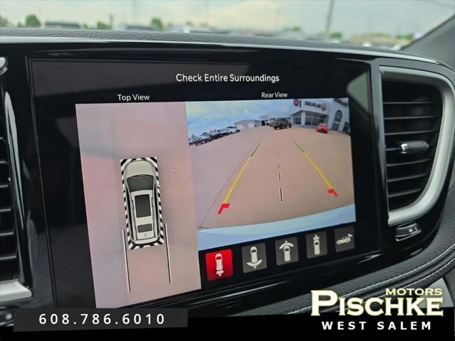 2027 Chrysler Pacifica Limited