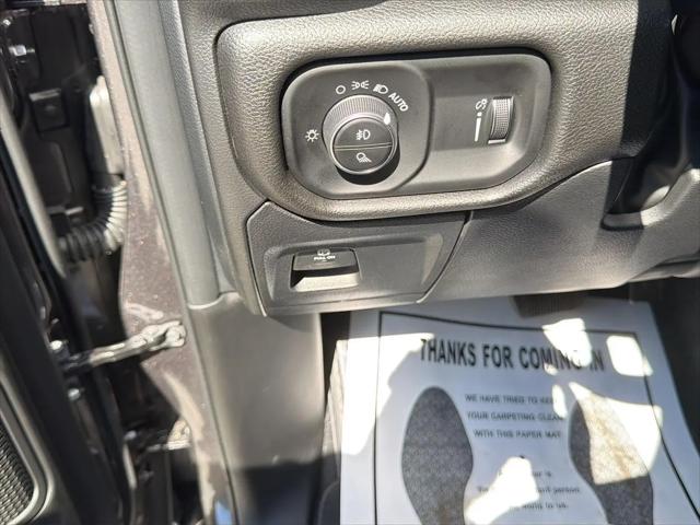 2026 Ram 1500 Express Crew Cab 4x4 57 Box