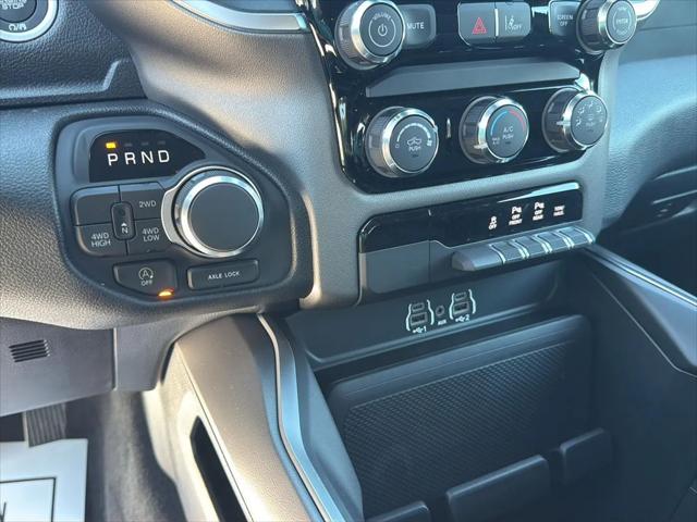 2026 Ram 1500 Express Crew Cab 4x4 57 Box