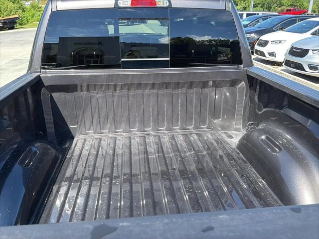 2026 Ram 1500 Express Crew Cab 4x4 57 Box
