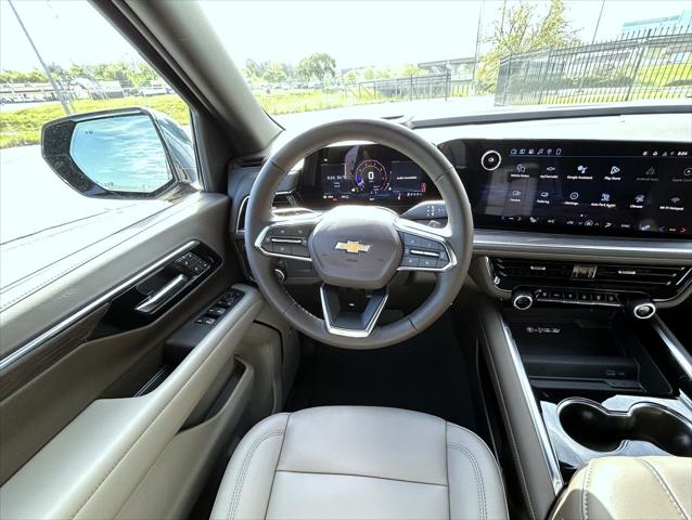 2026 Chevrolet Suburban LT, 4WD