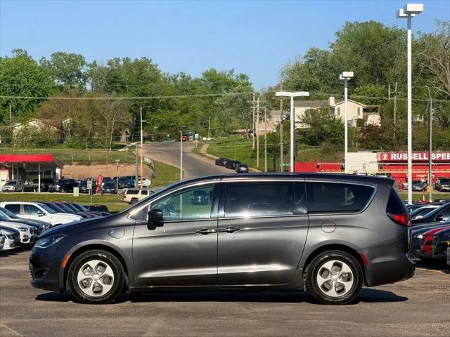 2018 Chrysler Pacifica Hybrid Touring Plus