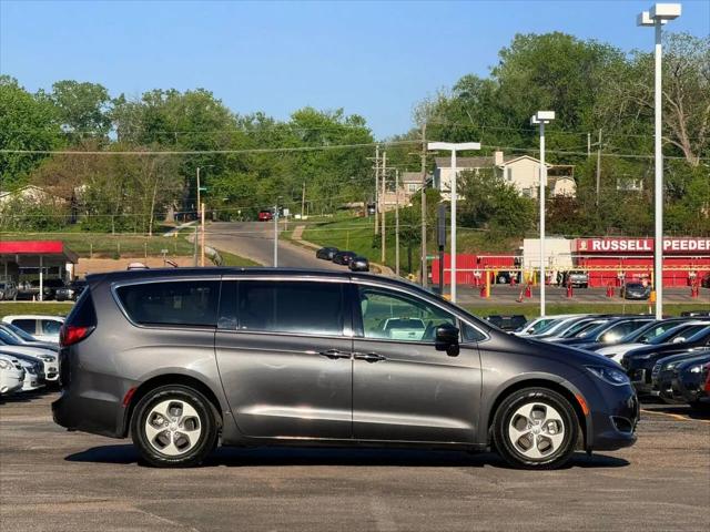 2018 Chrysler Pacifica Hybrid Touring Plus