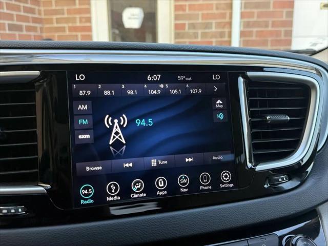 2018 Chrysler Pacifica Hybrid Touring Plus