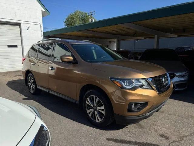 2017 Nissan Pathfinder SV