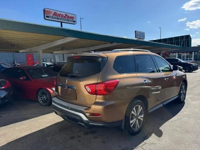 2017 Nissan Pathfinder SV