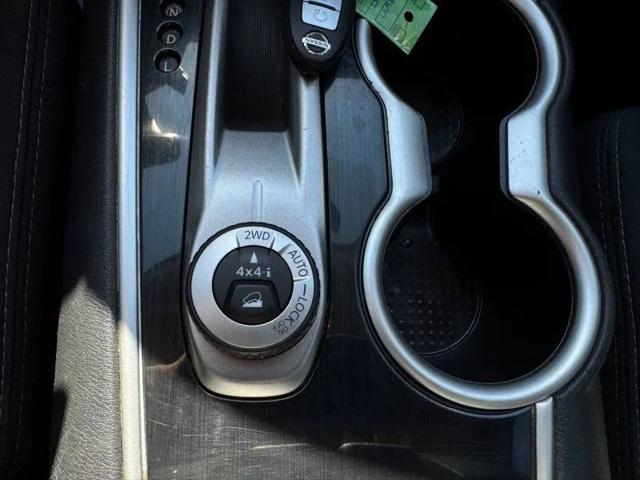 2017 Nissan Pathfinder SV