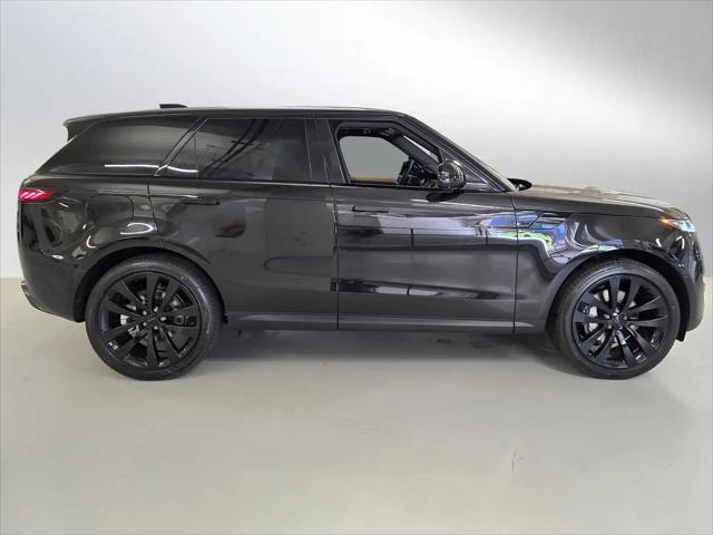2026 Land Rover Range Rover Sport P360 SE