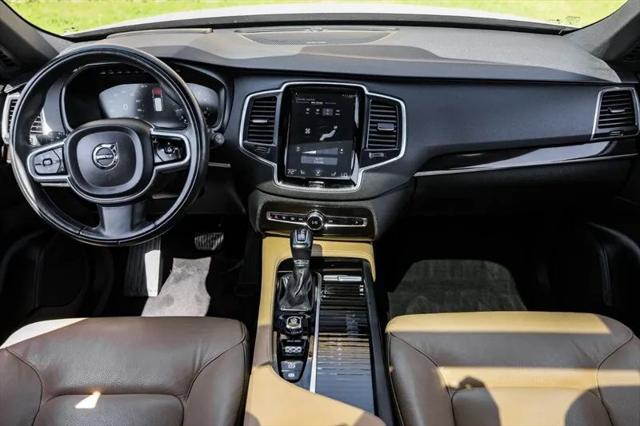 2019 Volvo XC90 T6 Momentum
