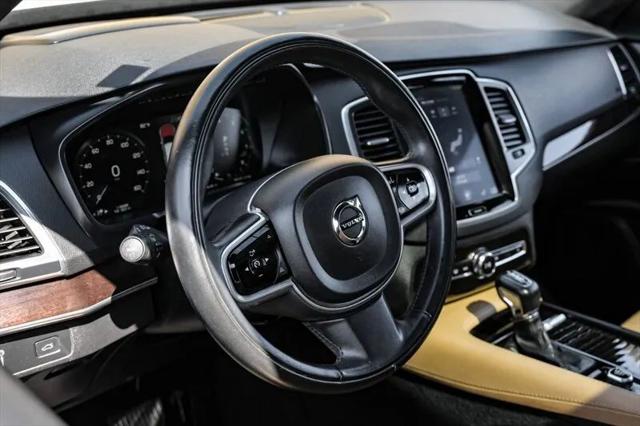 2019 Volvo XC90 T6 Momentum