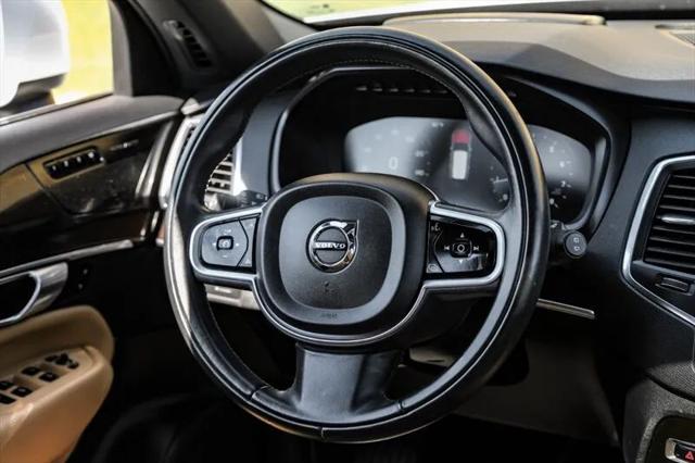 2019 Volvo XC90 T6 Momentum