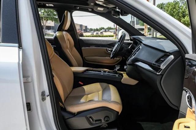 2019 Volvo XC90 T6 Momentum