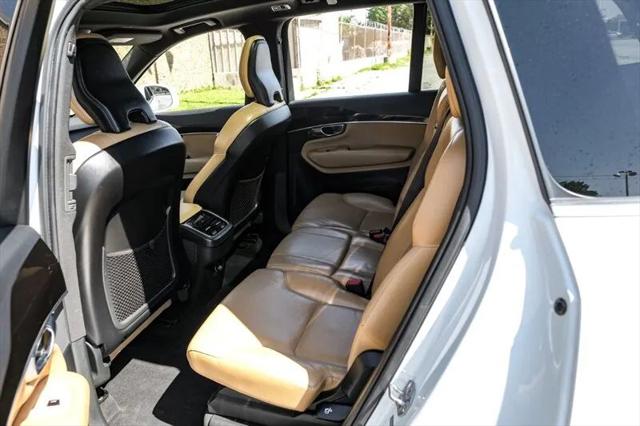2019 Volvo XC90 T6 Momentum